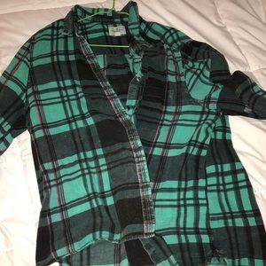 American Eagle Plaid Button-Down Shirt